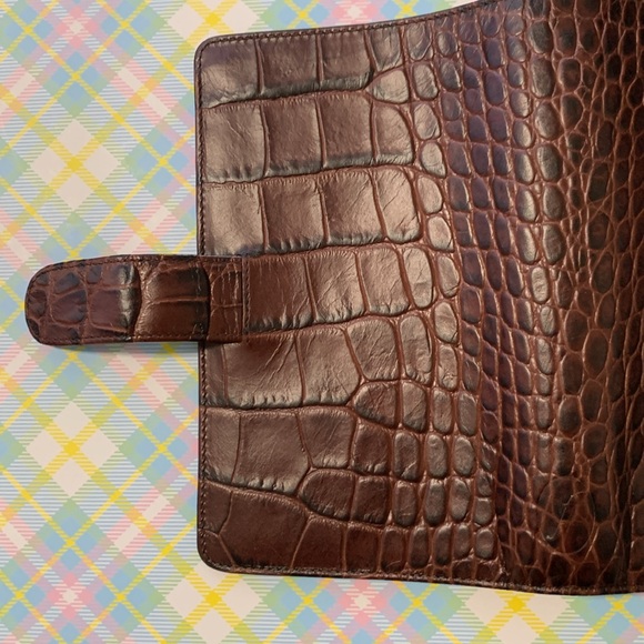 Filofax Classic Croc Compact Leather Organizer - Picture 6 of 11